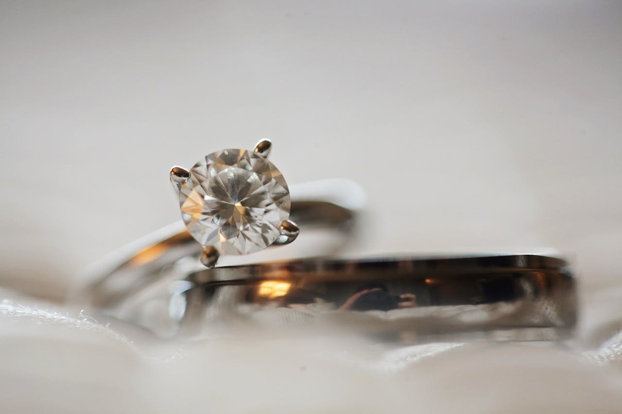 Quanto custa um anel de diamante de 4 quilates